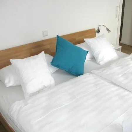 Haus Malerecke - Ihr Feriendomizil Direkt Am See! Langenargen